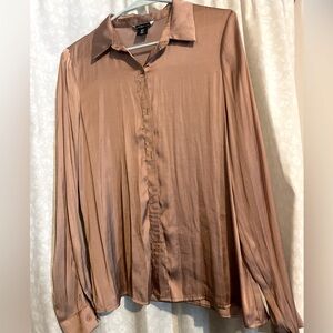 Sincerely Jules Satin Blouse in Peach
